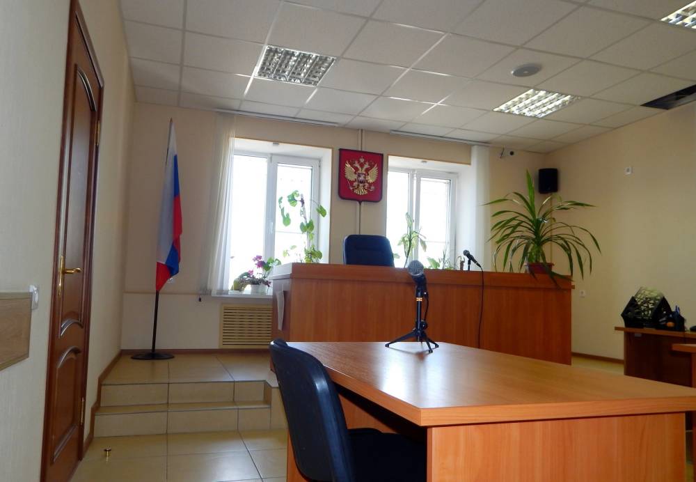 В Астрахани осудили начальницу управления имуществом и земельными ресурсами