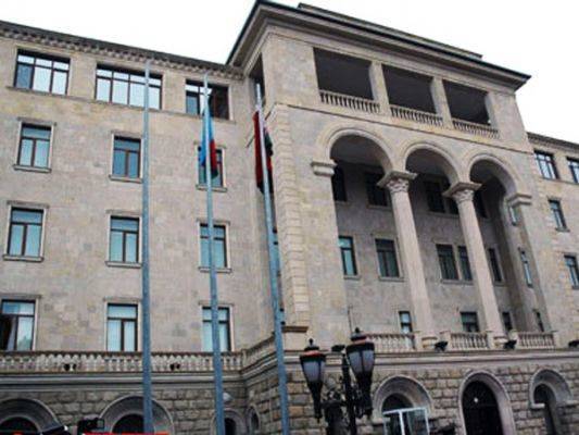 Азербайджан вновь обвинил Армению в обстрелах в Карабахе