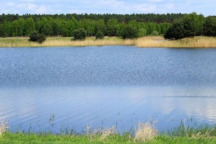 Татарстанец пошел купаться на озеро и утонул