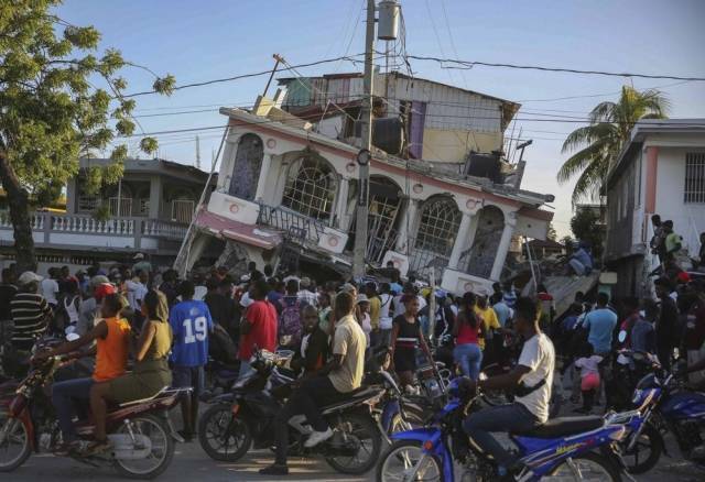 Почему Гаити подвержено разрушительным землетрясениям