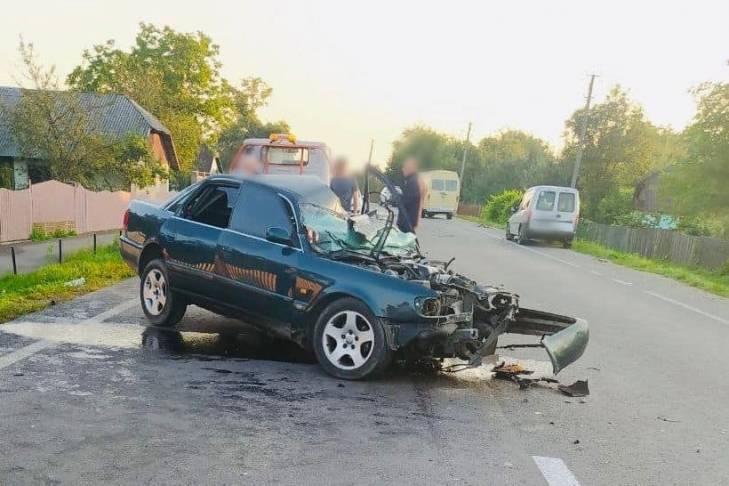 В Ивано-Франковской области водитель вылетел на встречку: погиб парень
