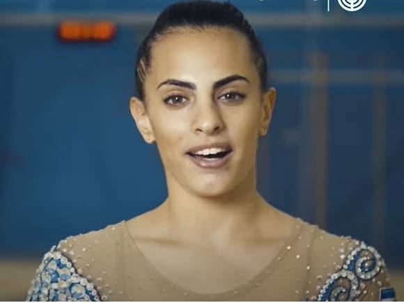 Выигравшая олимпийское «золото» гимнастка Ашрам рассказала о личной жизни