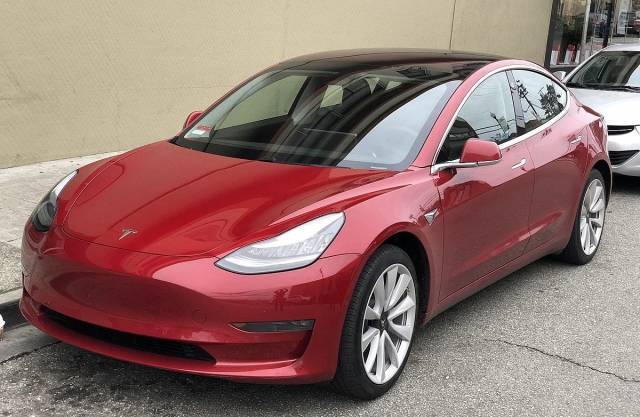В Tesla сообщили, сколько стоит содержание электрокара