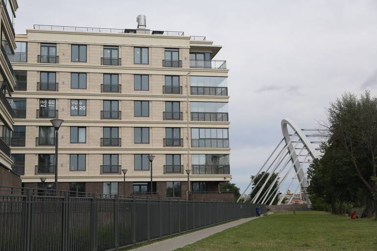 В Петербурге снизился спрос на элитное жилье