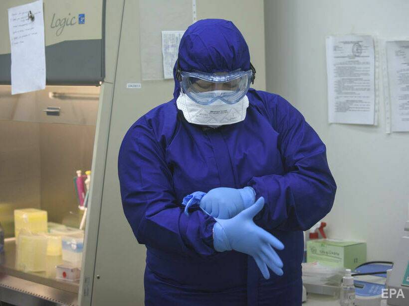 В Украине почти 900 человек за сутки заболели COVID-19