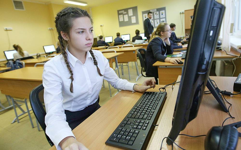Подсчитана стоимость школьной формы в Москве