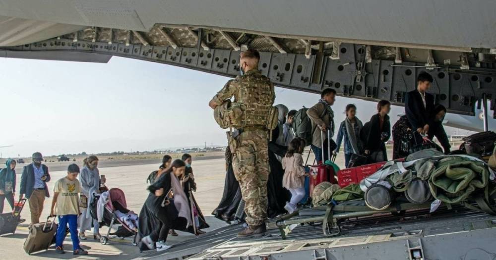 В Кабуле остались 120 украинцев: не могут вылететь из переполненного аэропорта