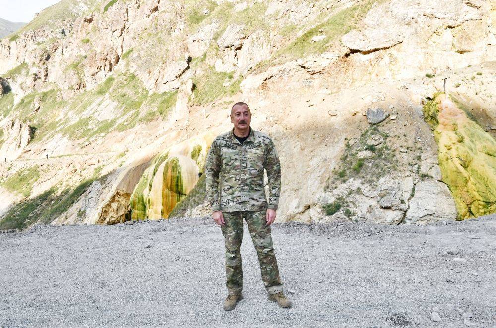Президент Ильхам Алиев: Мы положили конец мифологии, которая преподносила армянскую армию как «непобедимую армию»