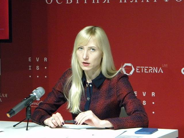 Зеленский назначил новым замглавы АМКУ Коноплянко, которую считают человеком олигарха Ахметова — ее доходы и активы