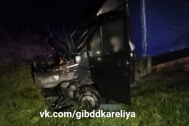 Трое жителей Мурманской области погибли в автоаварии в Карелии