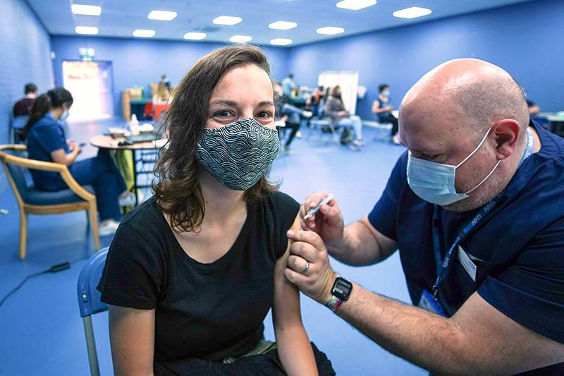 Вакцинацию иностранных граждан начали в Подмосковье