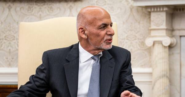 ОАЭ заявили, что приютили сбежавшего президента Афганистана Гани