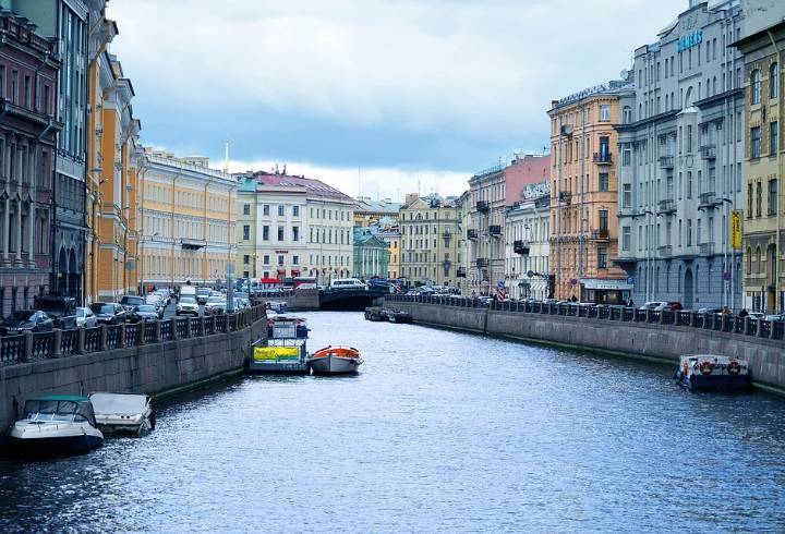 Жителей Санкт-Петербурга ожидают кратковременные дожди 19 августа