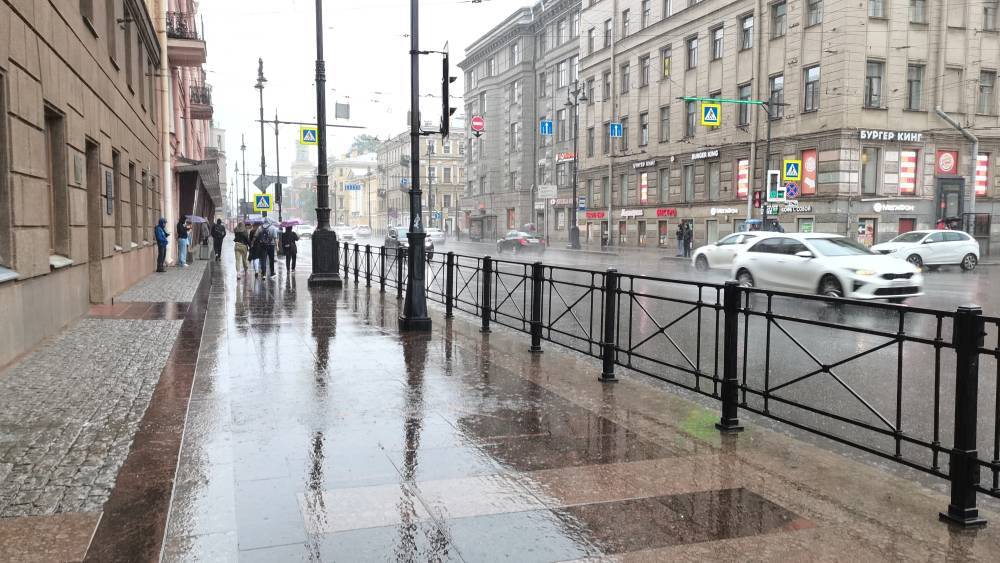 Дожди и похолодание ожидаются в Петербурге 19 августа