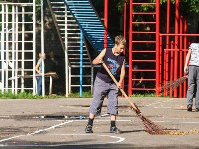 Сообщество организовало в Перми трудовой лагерь для подростков: это не нравится