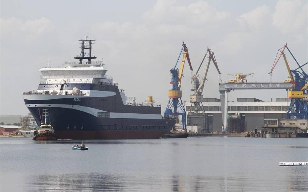 Сравните с Украиной: На верфи в Крыму спущено новейшее судно для...