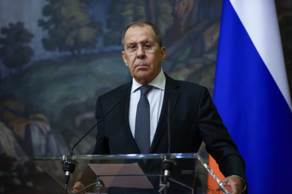 Лавров: Москва поддерживает вывод из Ливии всех иностранных военных