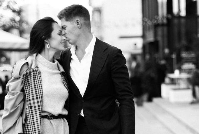 Владимир и Кристина Остапчук поздравили друг друга с годовщинами знакомства и помолвки