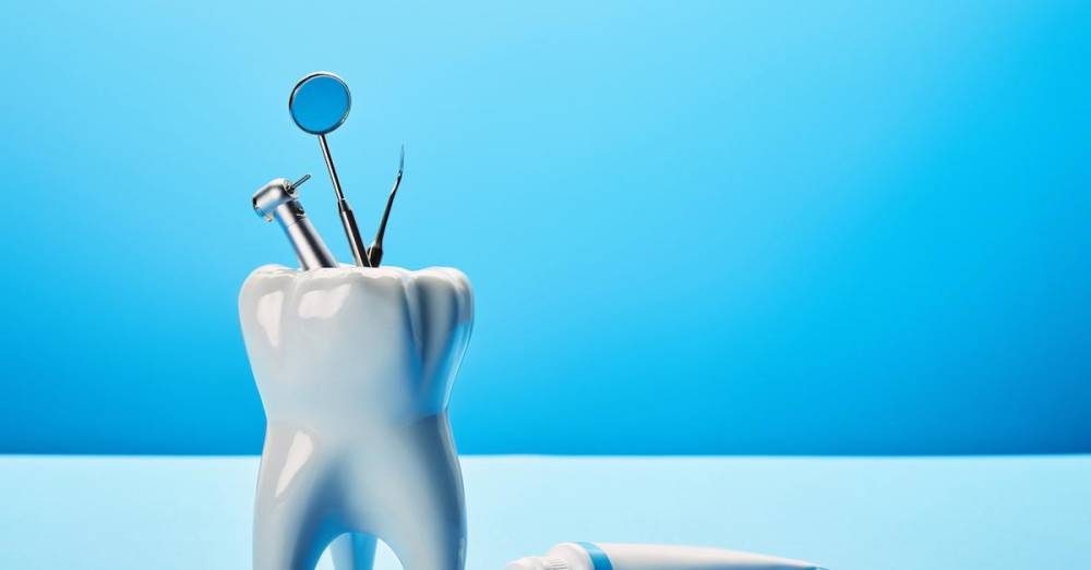Правда ли, что после ковида выпадают зубы — объясняет врач