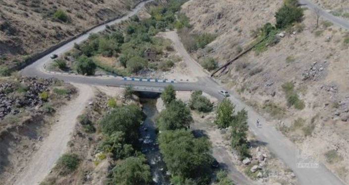 В Котайк из Еревана за пару минут: мост "Кореаи дзор" восстановлен. Видео