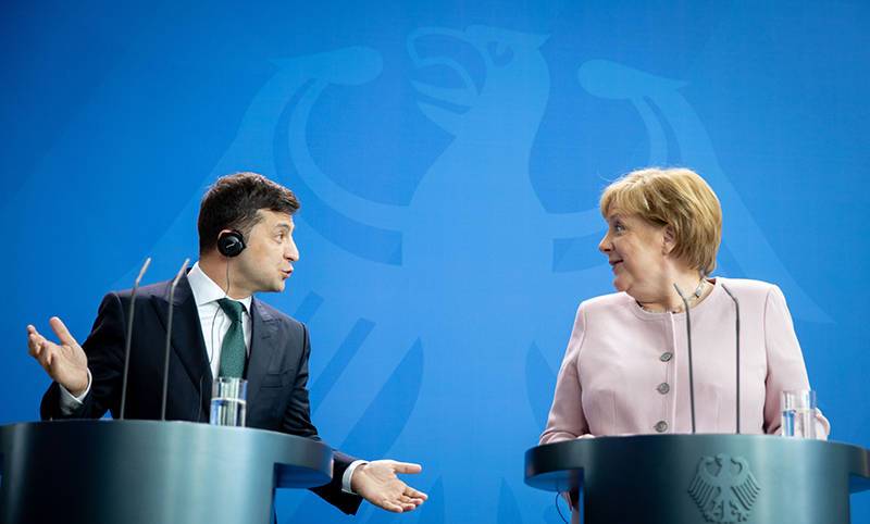 Без подарков, но с гарантиями: Зеленский поделился ожиданиями от встречи с Меркель