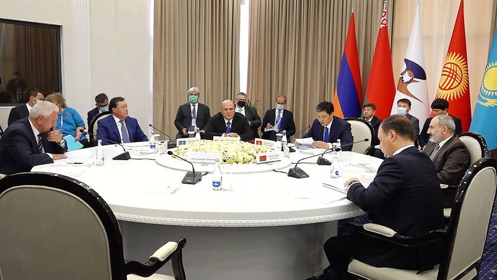 Мишустин прилетел в Киргизию на заседание межправсовета ЕАЭС