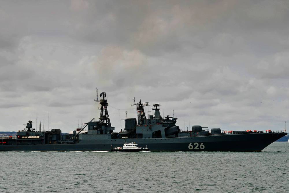 Испанский порт побоялся впустить российские военные корабли