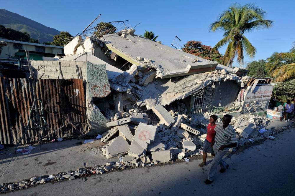 Аргентина направит медиков в Гаити для помощи после землетрясения
