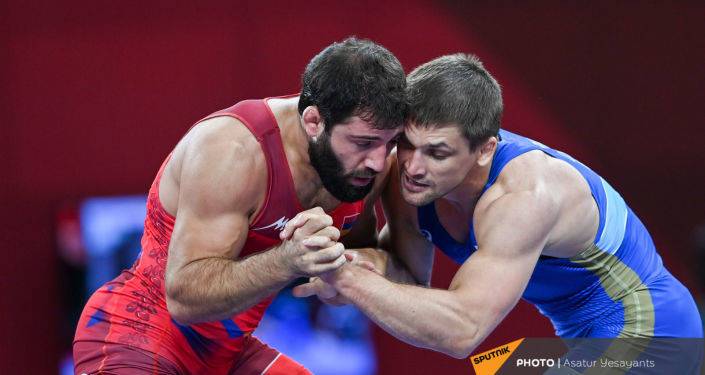 Олимпиада в Токио: Чалян и Алексанян вышли в полуфинал турнира борцов