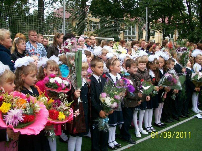 «Могут просто пропить»: в стране начинаются путинские «школьные» выплаты