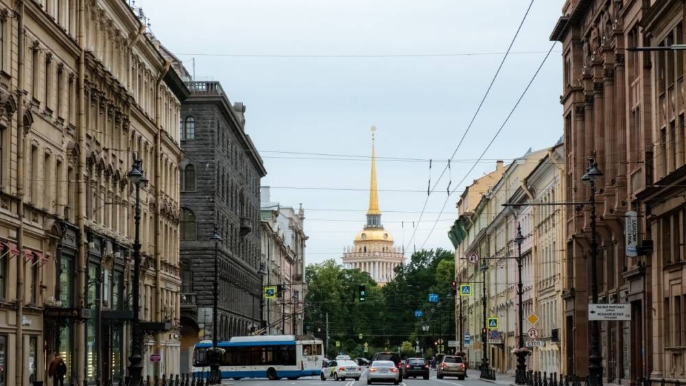 Общественник Лобода заявил о выходе Петербурга из оков пандемии