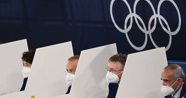 Два таджикистанца работают в судейском корпусе на олимпиаде в Токио