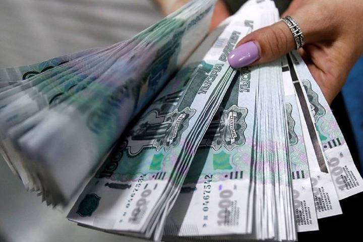 Больше 16 минимальных зарплат отдаст государству жительница Тверской области