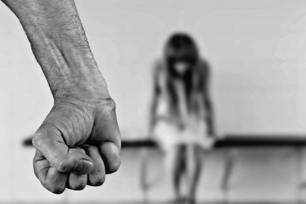 34-летнему псковичу грозит тюрьма за избиение сожительницы
