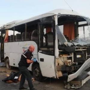 На юге Турции разбился автобус с российскими туристами: есть погибшие
