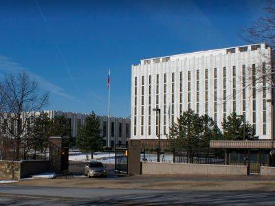 США попросили 24 сотрудников посольства РФ покинуть страну