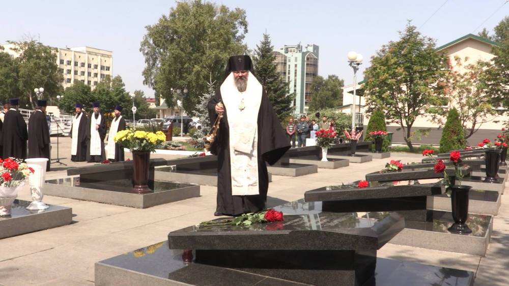 В Южно-Сахалинске почтили память экс-губернатора Игоря Фархутдинова