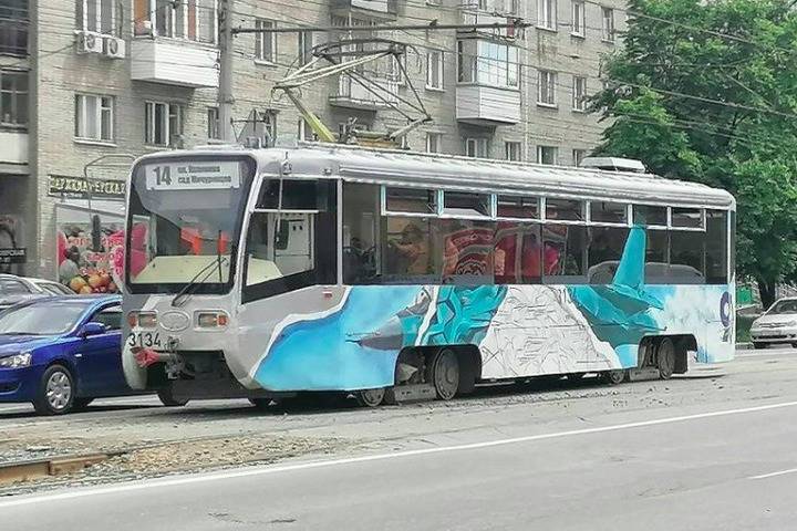В Новосибирске временно закрыли маршруты трамваев № 11 и 14