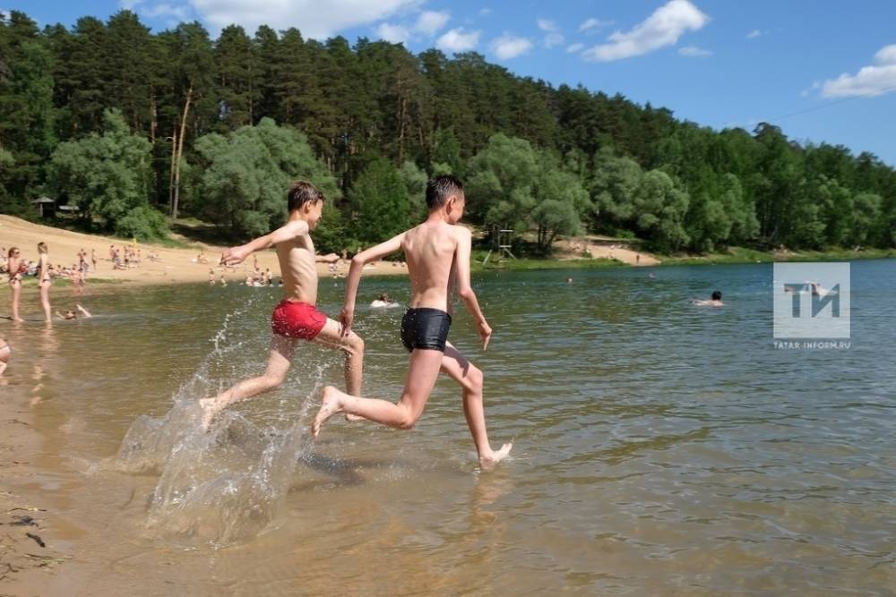 Вода на шести пляжах Татарстана оказалась опасна для купающихся