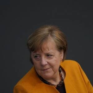 Меркель прибыла на переговоры с Путиным