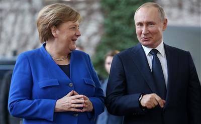 Меркель сообщила, что обсудила с Путиным "Северный поток-2" и договоренности с США