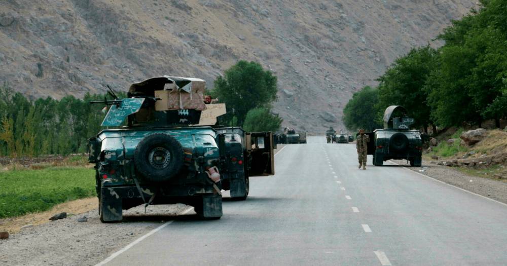 Талибы отступают: Северный альянс отбил новые районы в Афганистане (видео)