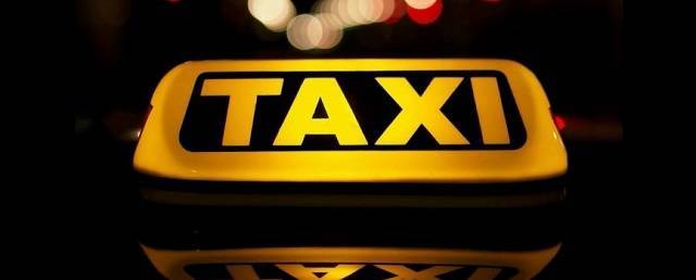 В Екатеринбурге таксист избил пассажирку из-за разногласий по оплате поездки