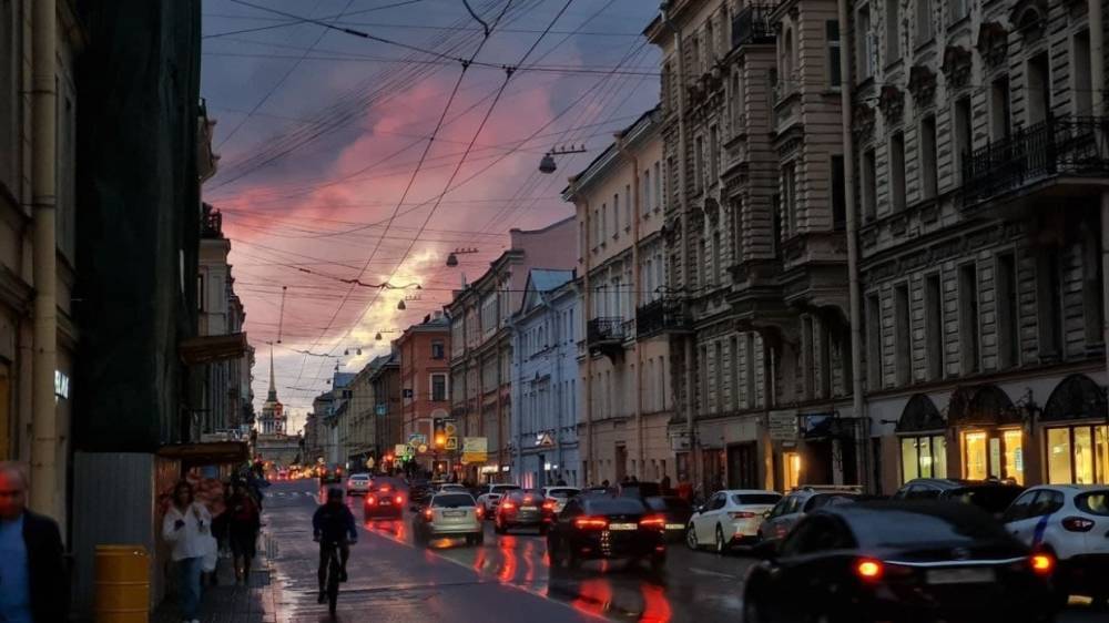 Запрос на приобретение комнат в Петербурге достиг рекордных показателей за июль