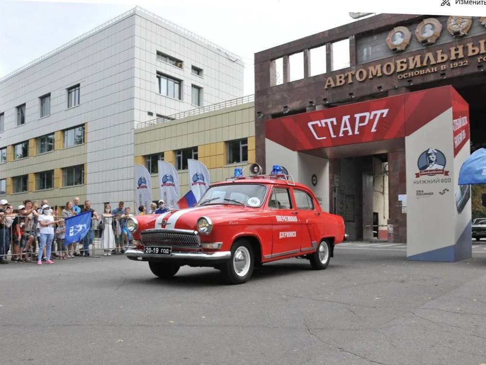Парад классических автомобилей прошел в Нижнем Новгороде