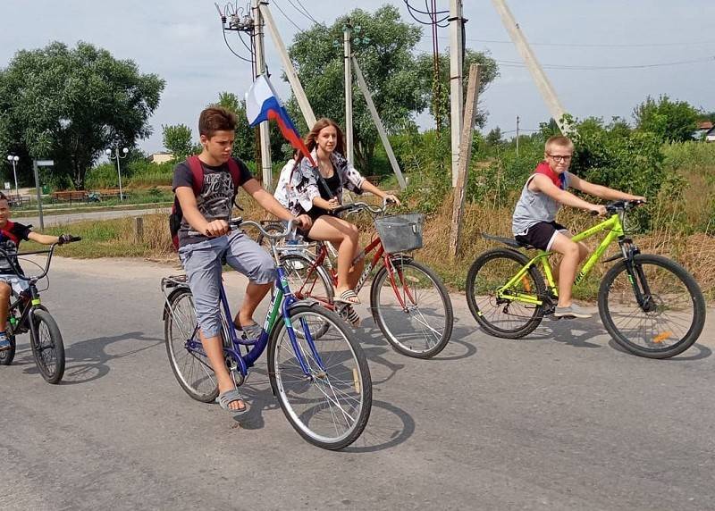 "Триколорный" велопробег устроили жители одного из сел Липецкой области
