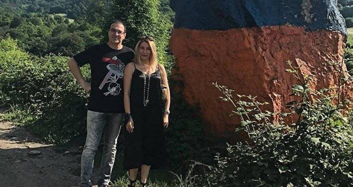 Как "бэк-вокал" жены Гарика Мартиросяна помог участнику "Новой волны" из Армении - фото