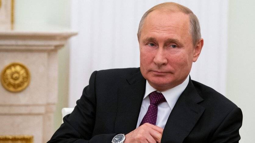 Владимир Путин призвал выплатить пенсионерам по 10 тысяч рублей