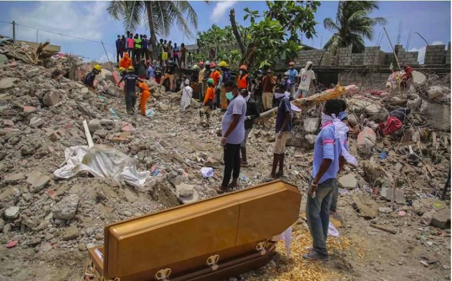 Спустя 8 дней после жуткого землетрясения на Гаити число его жертв продолжает расти