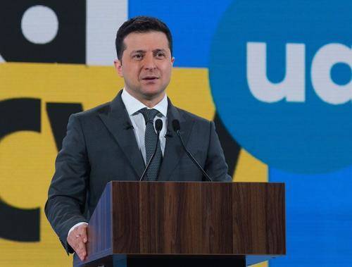 Украинский депутат Кузьмин: Зеленский «позволяет себе вещи, о которых Порошенко даже не мечтал»